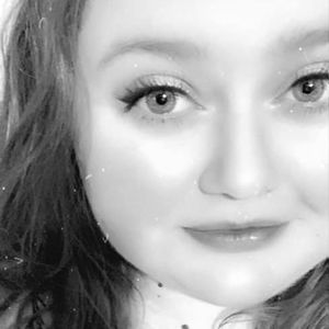 Meet your Posher, Sara caitlin